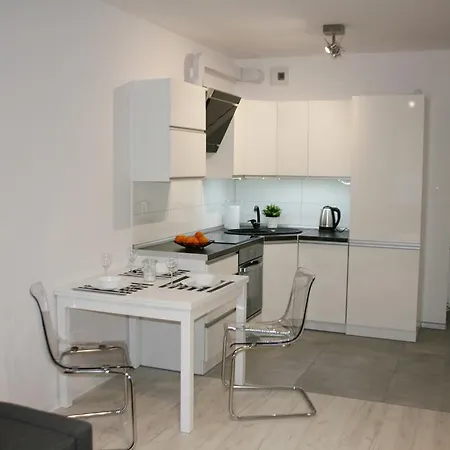 Good Time Apartment *